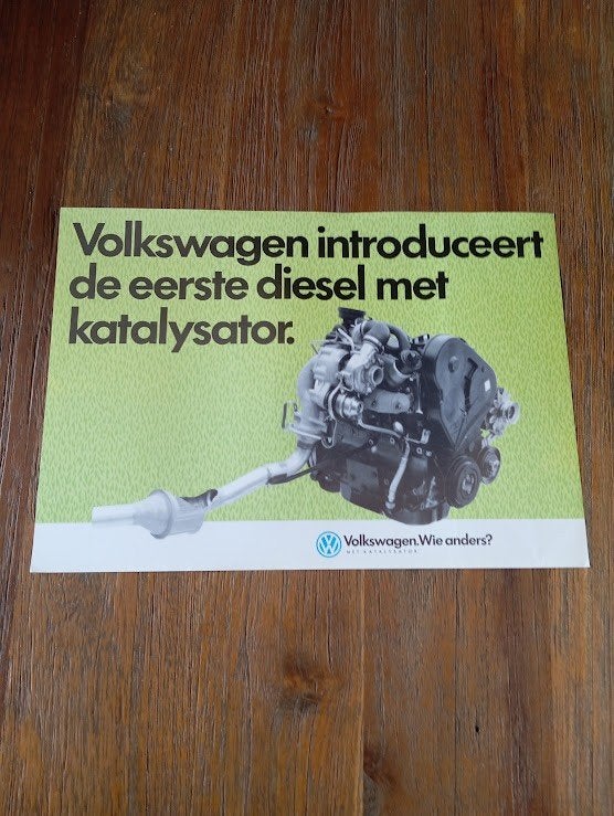 VW introduceert de eerste diesel met katalysator Golf Jetta, Boeken, Verzenden, Zo goed als nieuw, Volkswagen
