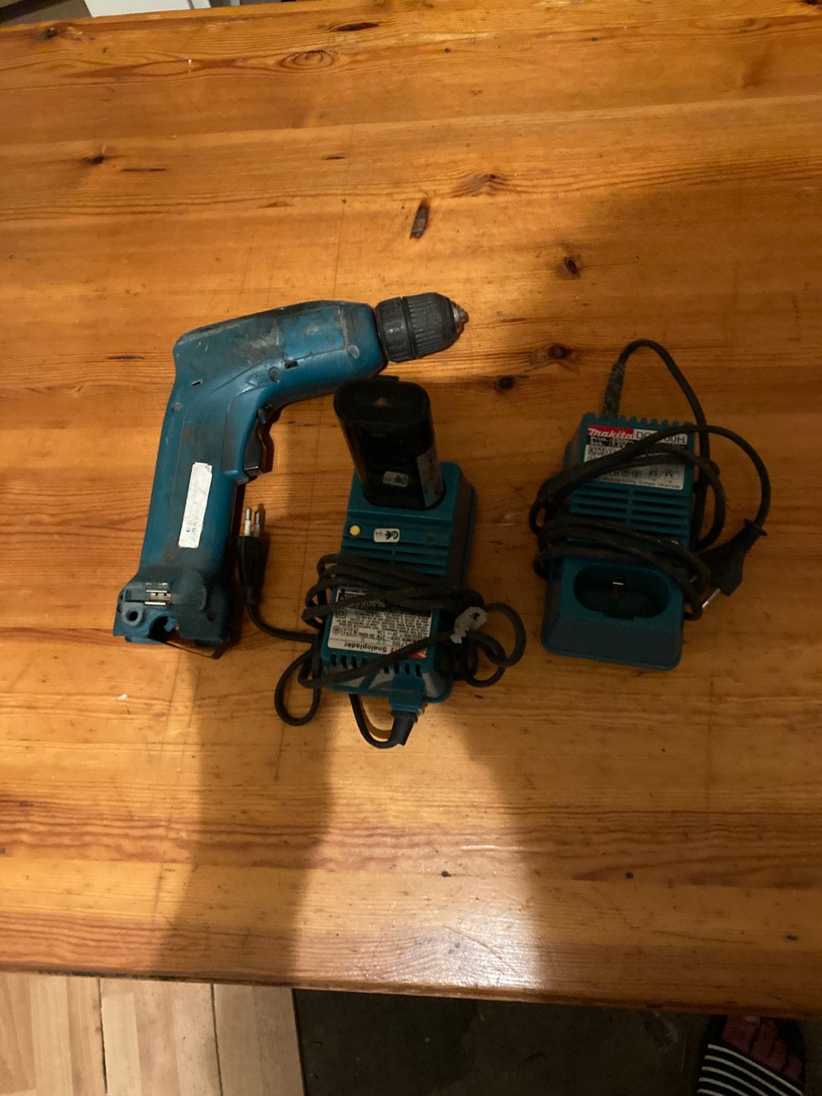 Makita boormachineset, Doe-het-zelf en Verbouw, Gereedschap | Boormachines, Ophalen, Zo goed als nieuw, Boor- en Schroefmachine