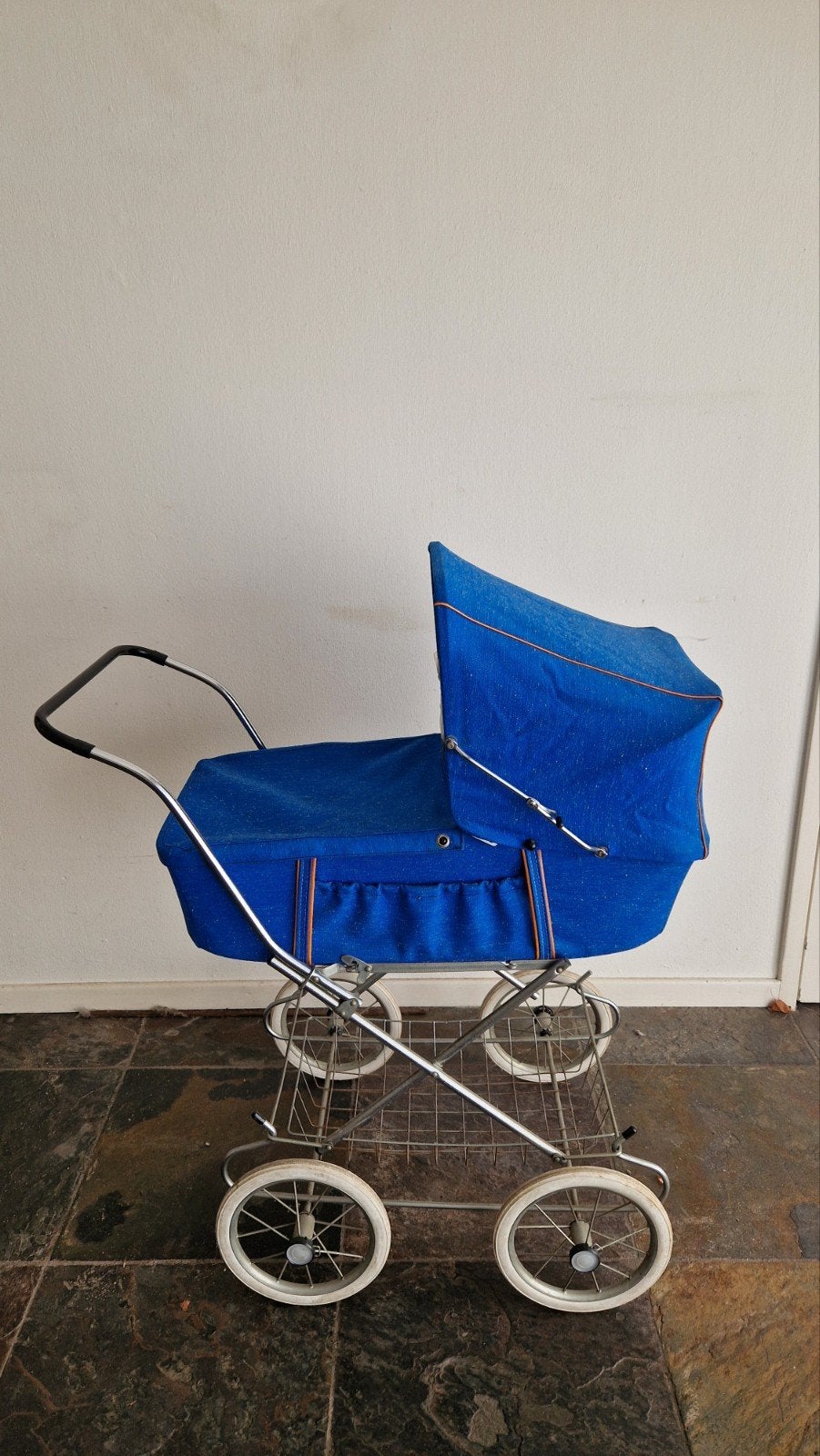 Prachtige Vintage Zekiwa Poppenwagen – Retro DDR Jaren 70, Kinderen en Baby's, Speelgoed | Poppen, Ophalen of Verzenden, Gebruikt