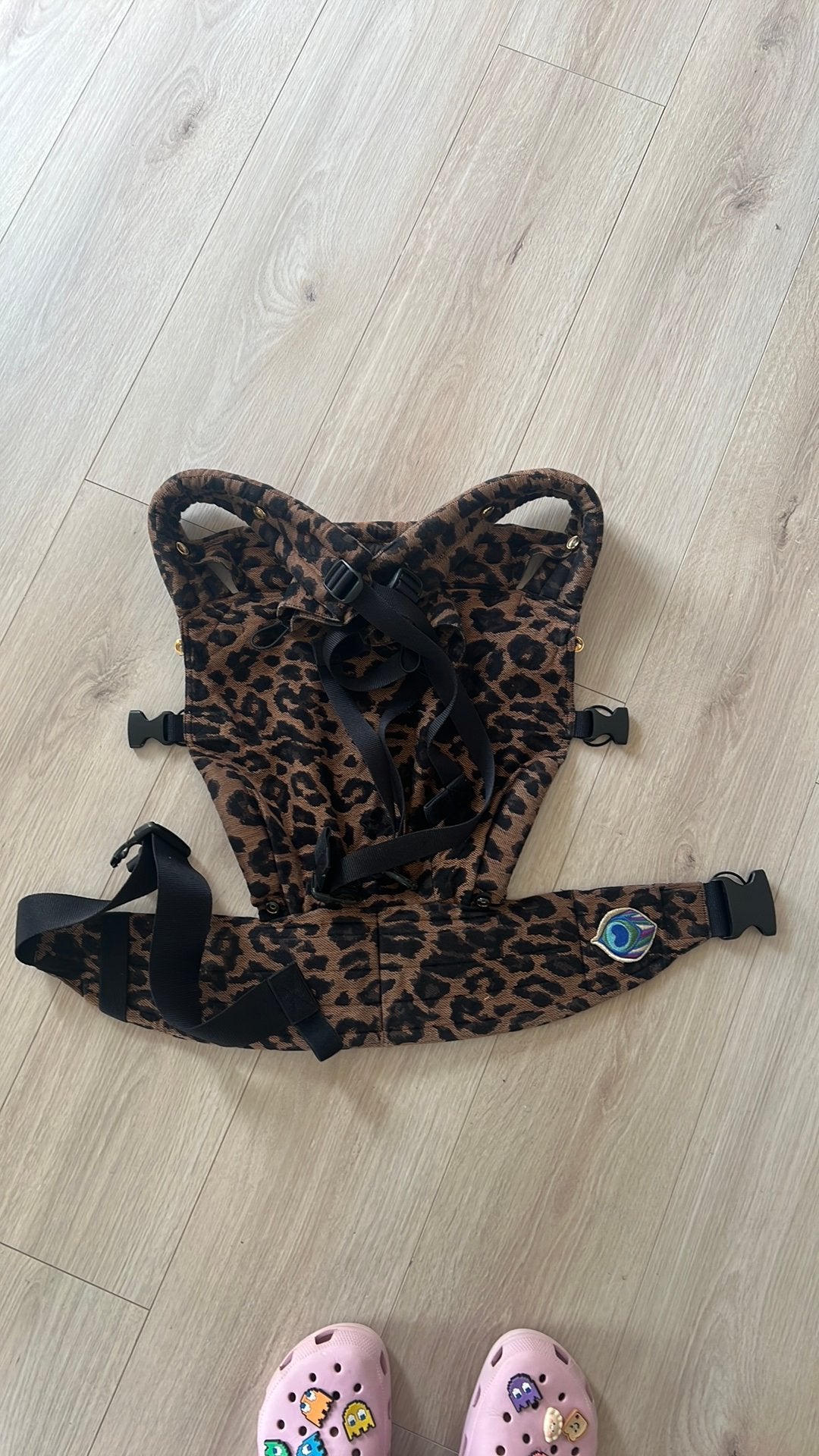 Artipoppe draagzak - Leopard, Kinderen en Baby's, Overige merken, Gebruikt, Buik of Rug, Ophalen of Verzenden