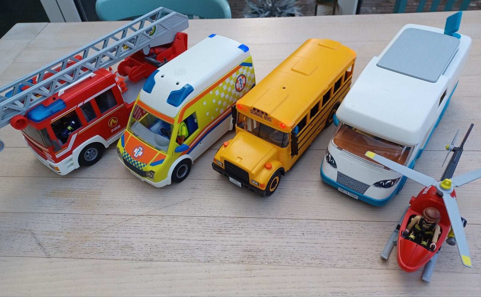 playmobil brandweerwagen, schoolbus, ambulance, camper, heli, Ophalen of Verzenden
