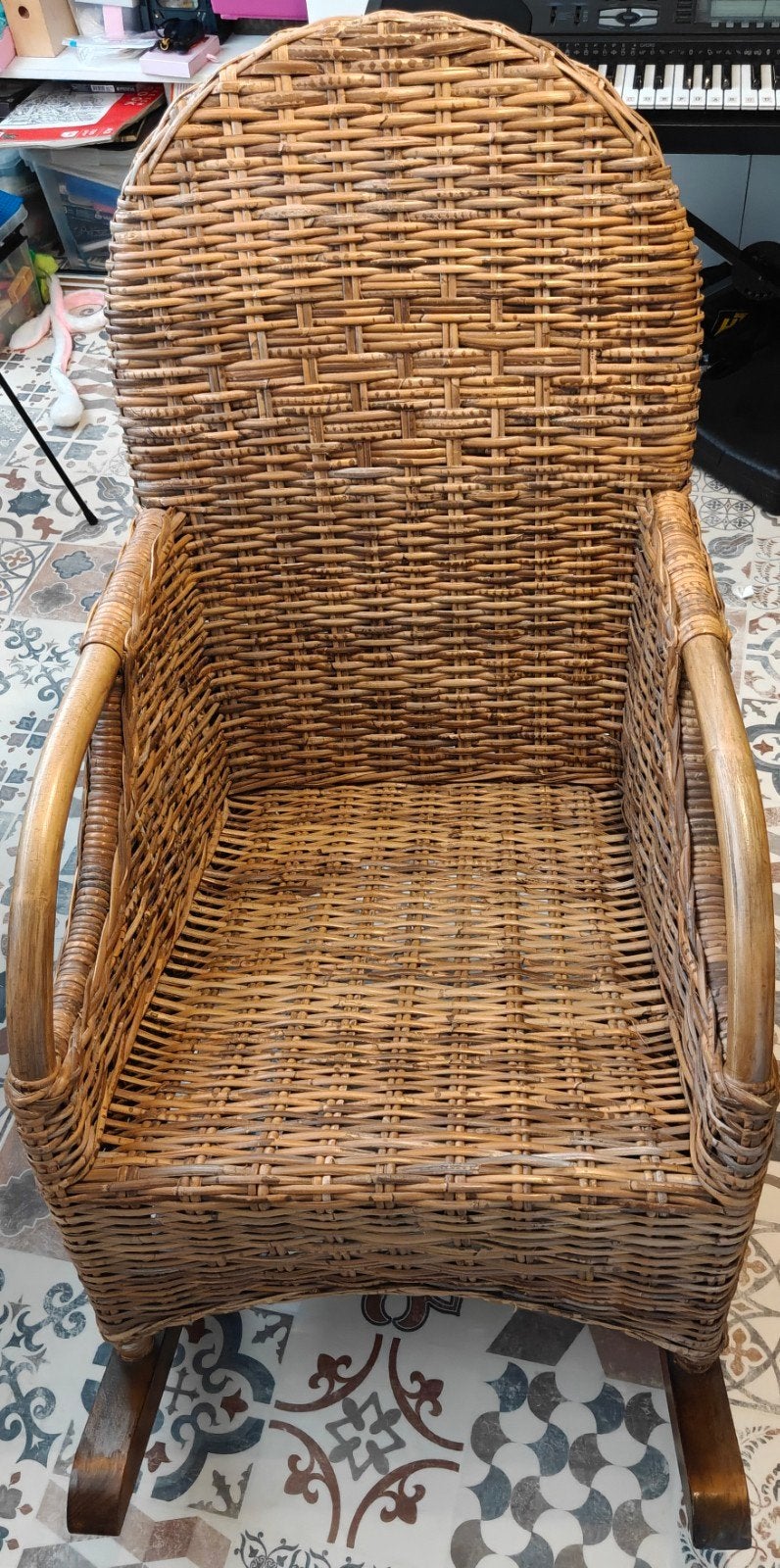 schommelstoel - Vintage rieten fauteuil, Huis en Inrichting, Ophalen, Gebruikt, Bruin, Hout