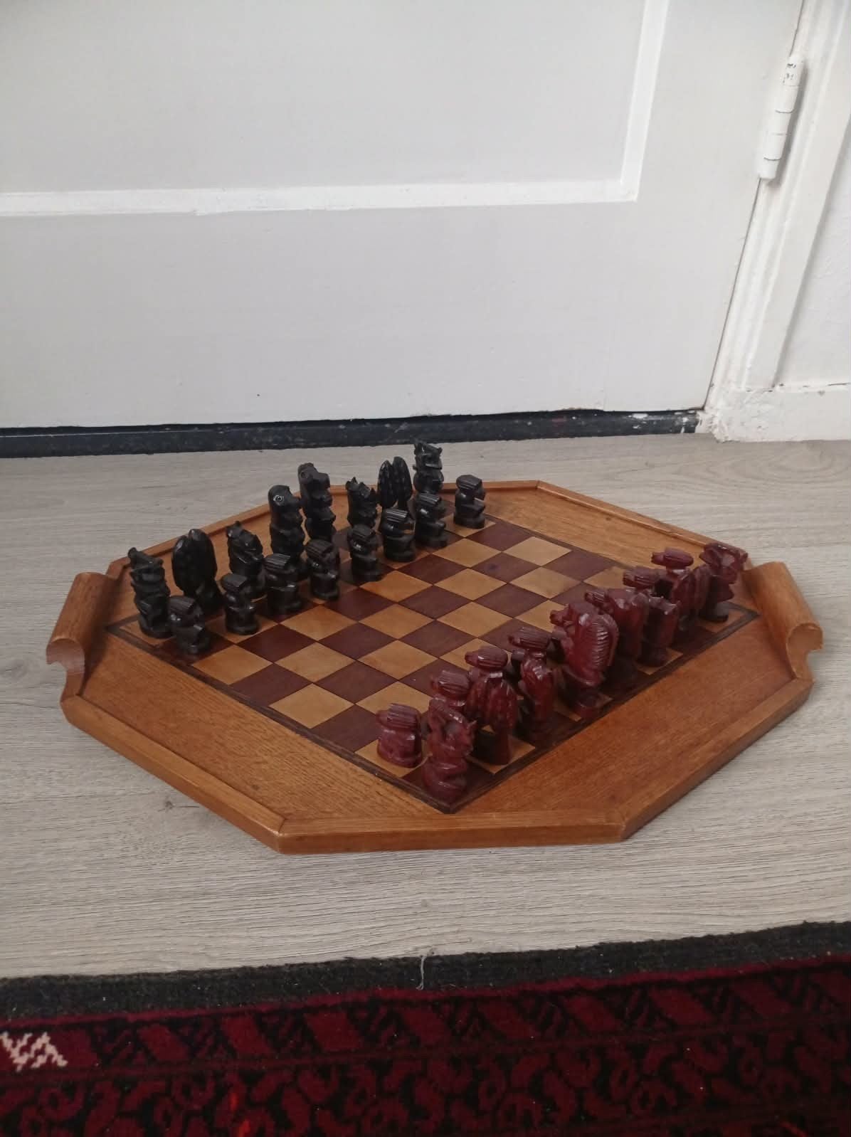Vintage Houten Schaakspel met Handgesneden Stukken, Ophalen of Verzenden