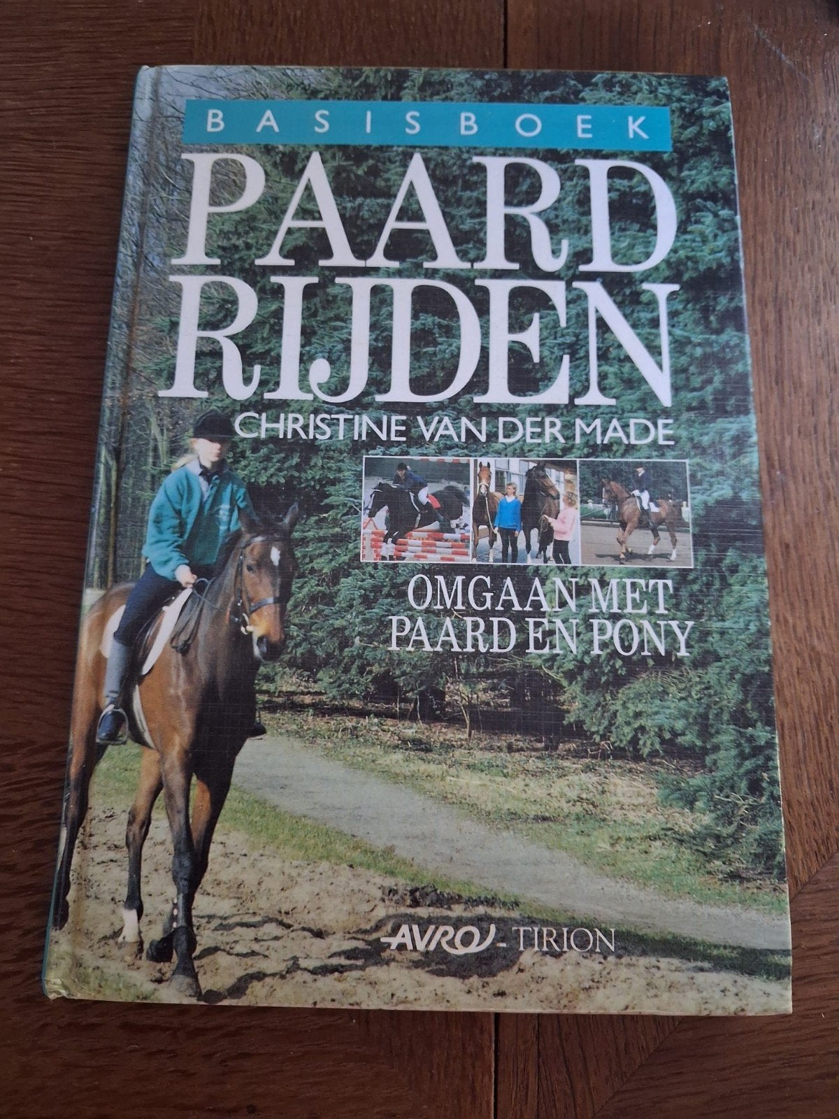 Basisboek Paardrijden: Omgaan met Paard en Pony, Ophalen of Verzenden, Gelezen, Christine van der Made, Overige sporten