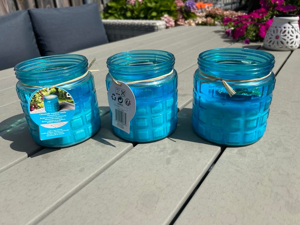 4 citronella kaarsen in glas Paula blauw 20 uur D 11 H 12 cm, Overige materialen, Ophalen of Verzenden, Zo goed als nieuw, Overige kleuren