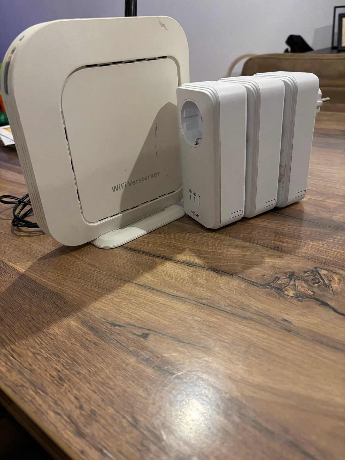 Wifi versterker met 3 DVS 650 powerline adapters, Ophalen of Verzenden, Gebruikt