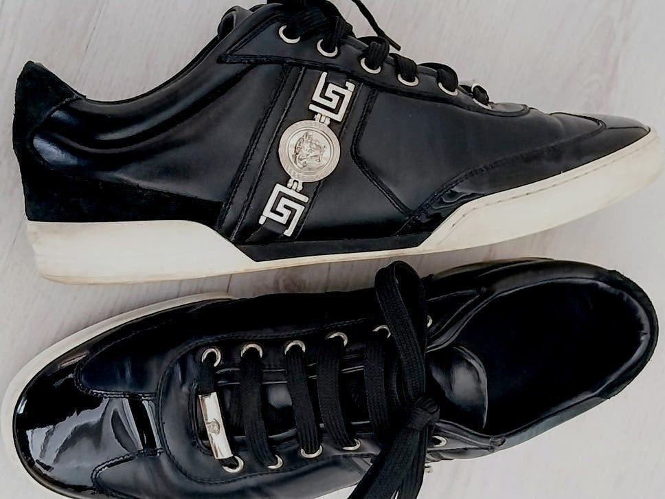 Versace sneakers maat 43 in prima conditie, Zwart, Ophalen of Verzenden, Versace, Sneakers of Gympen