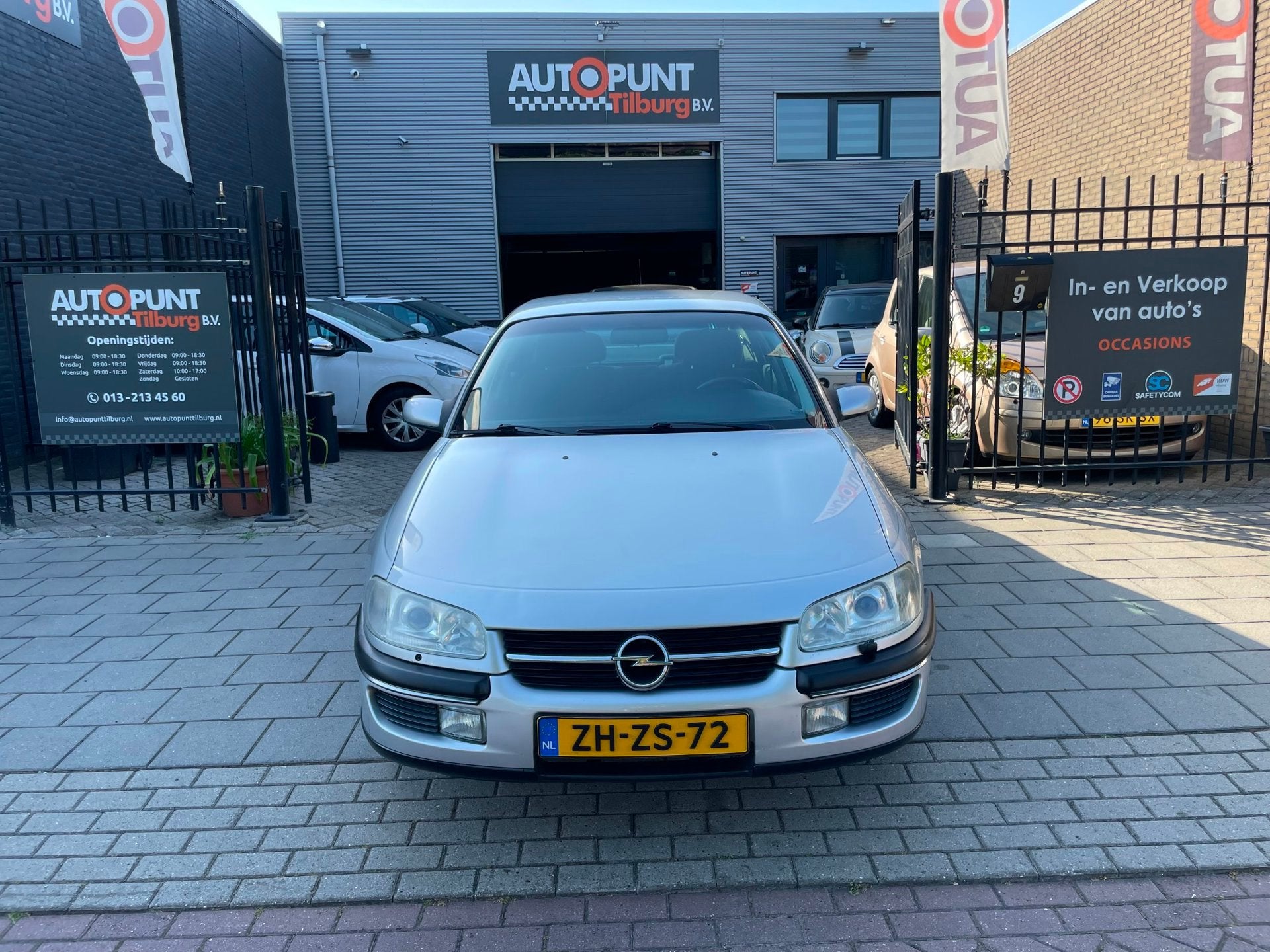 Opel Omega 2.0i-16V Sport Airco Trekhaak NAP APK, Euro 2, Gebruikt, 4 cilinders, 1435 kg