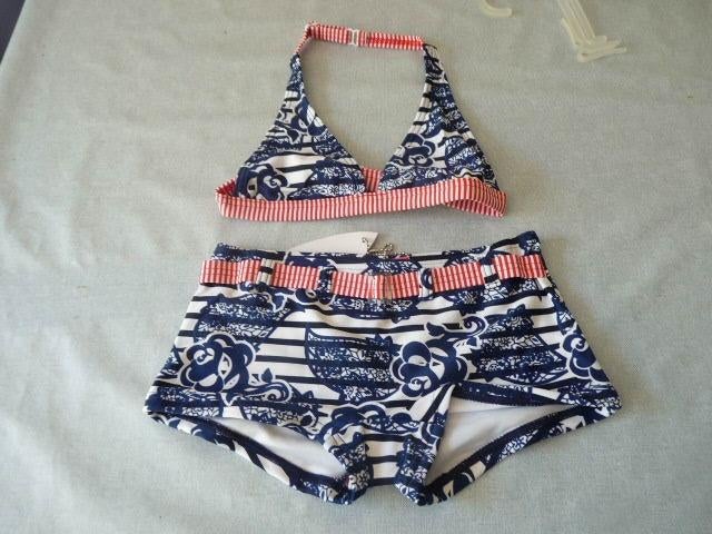 Navy stijl blauw met wit en rode accenten bikini Nieuw, Bikiniset, Meisje, Nieuw, Manouxx