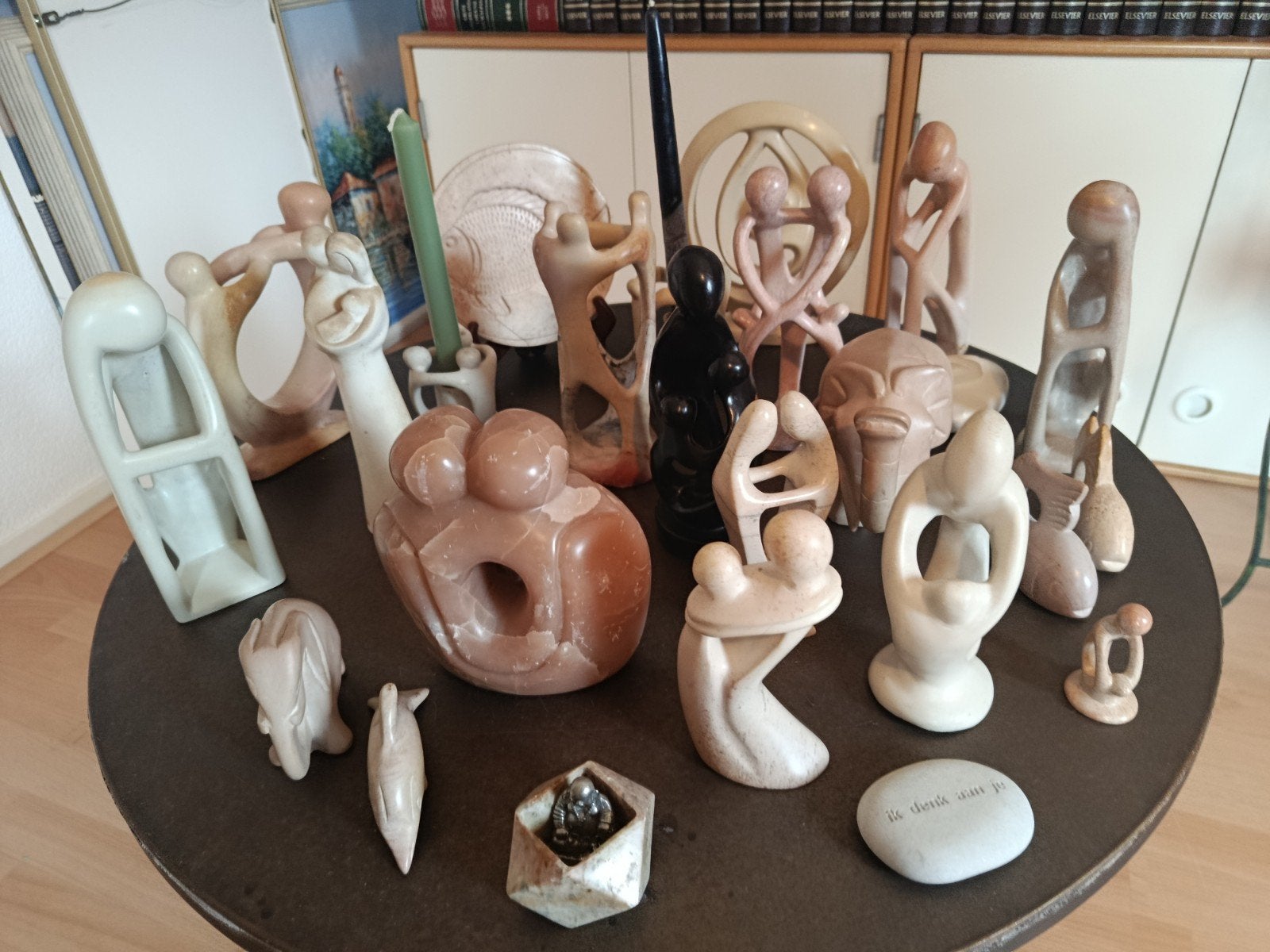 Grote collectie zeepsteen sculpturen, Antiek en Kunst, Kunst | Beelden en Houtsnijwerken, Natuurlijk materiaal, Ophalen of Verzenden