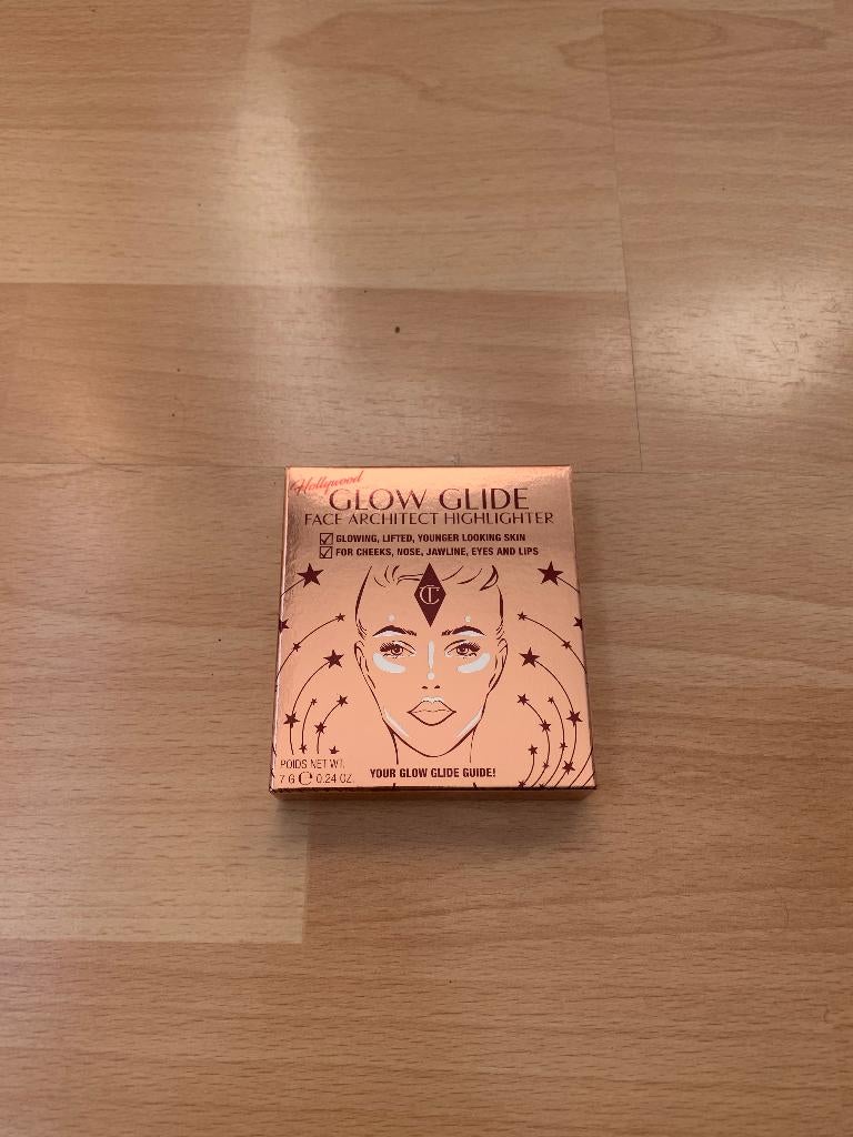 Charlotte Tilbury Glow Glide Highlighter, Wangen, Nieuw, Ophalen of Verzenden, Make-up