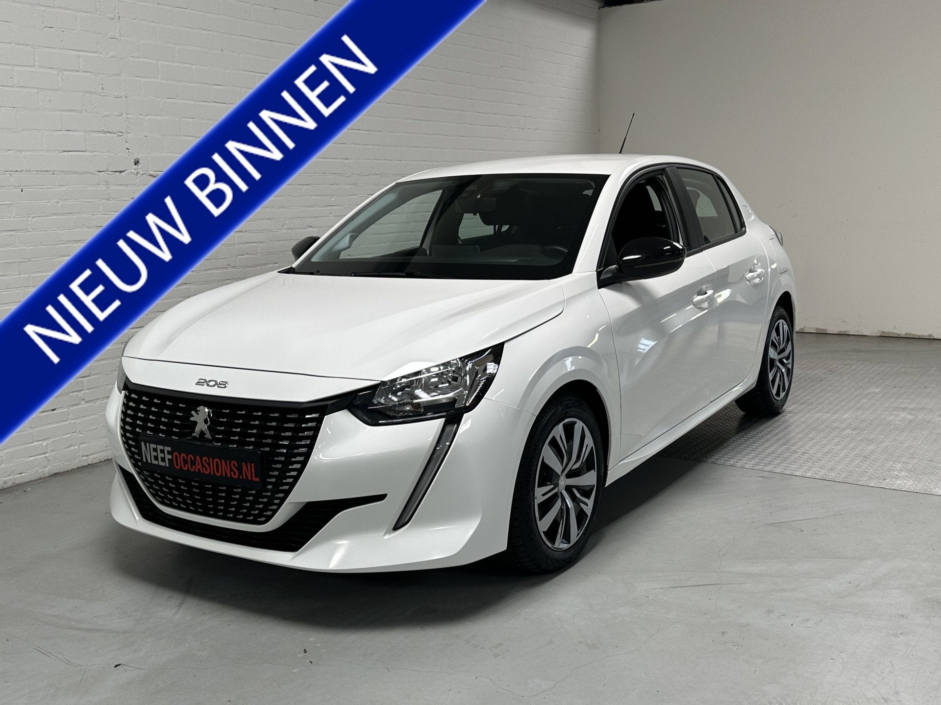 Peugeot 208 1.2 PureTech Active Pack AIRCO / NAVI / CRUISE /, Voorwielaandrijving, Gebruikt, 1199 cc, Bedrijf
