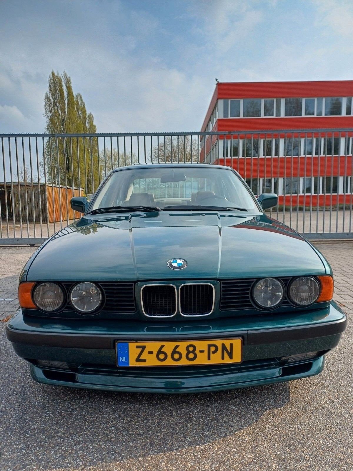 Bmw e34 M5 ( S38b36) Islandgrün, Auto's, Achterwielaandrijving, Beige, USB, Leder