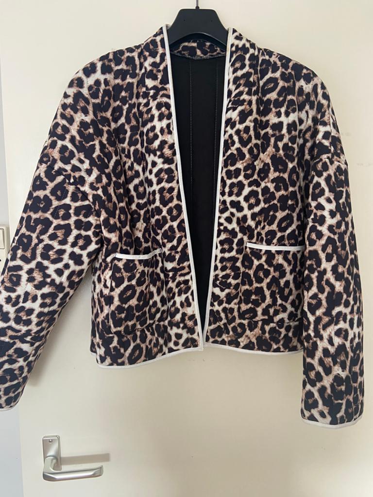 Panterprint jasje NIEUW!  5,00 vaste prijs, Ophalen of Verzenden, Nieuw, Maat 38/40 (M), Overige kleuren