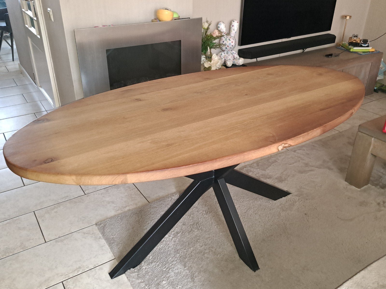Eikenhouten ovale eettafel met zwart metalen onderstel, Ophalen, 100 tot 150 cm, Modern, Industrieel, Zo goed als nieuw