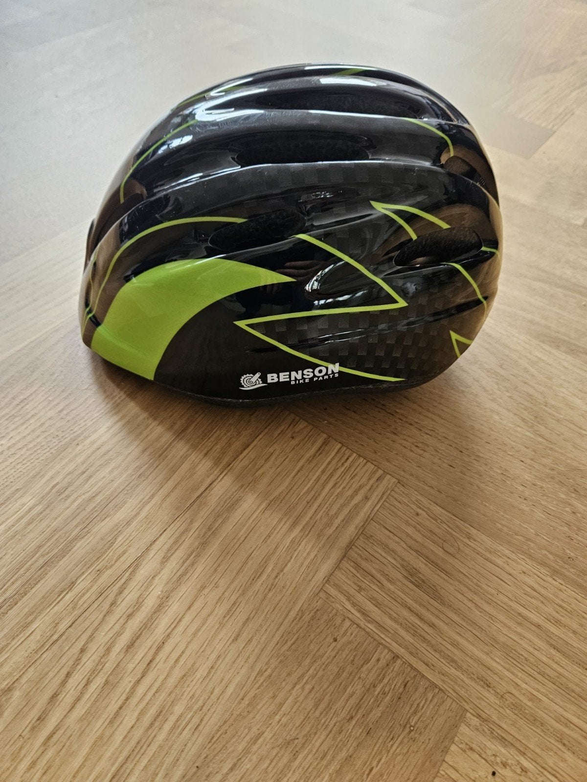 helmet 1-2 years old, Ophalen of Verzenden, Nieuw