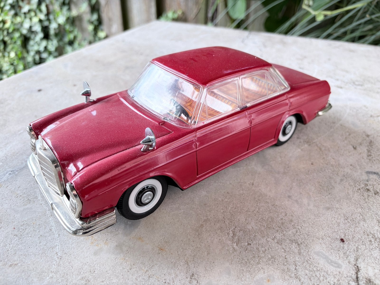 Mercedes Benz (opruiming) 250 SE - 1960, Hobby en Vrije tijd, Modelauto's | 1:24, Verzenden, Zo goed als nieuw, Auto, Overige merken