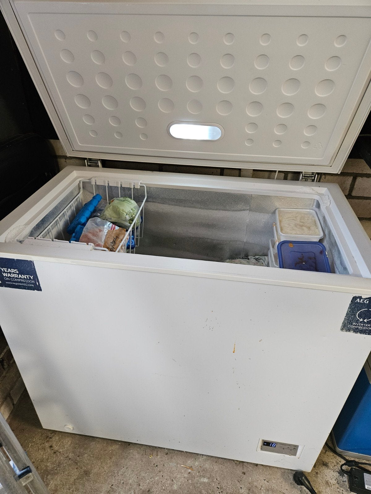 AEG Diepvrieskist - 90 cm breed, 85 cm hoog, Vrieskist, Gebruikt, Vrijstaand, 90 cm of meer