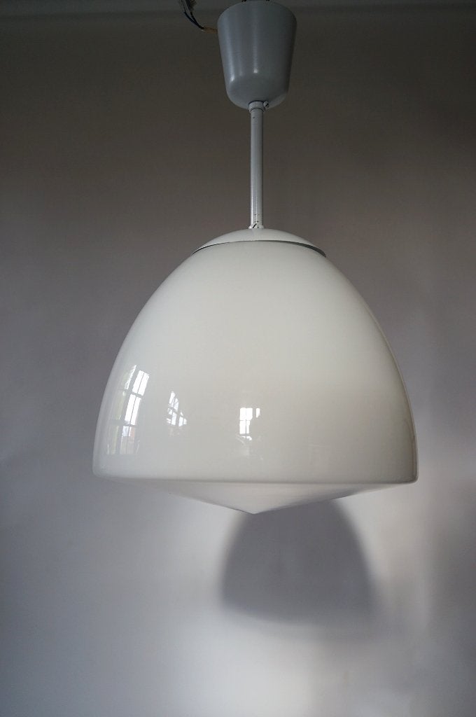 vintage design giso philips schoollamp hanglamp opaline P, Glas, Gebruikt, Vintage mid century, E27 (groot)