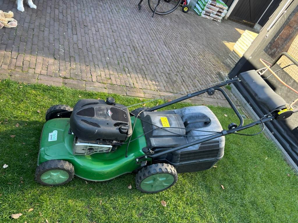 Briggs and stratton benzine grasmaaier, Tuin en Terras, Grasmaaiers, Ophalen, Zo goed als nieuw