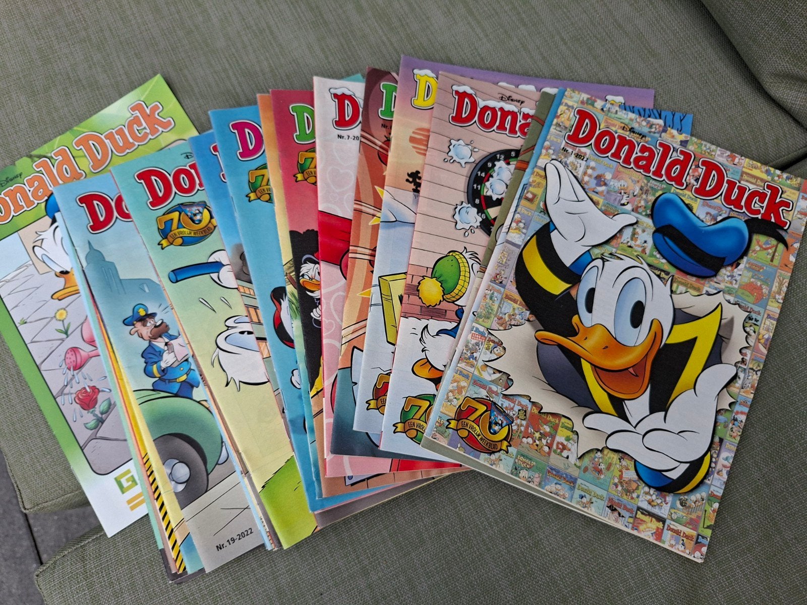 Donald Duck weekblad 2022, Europa, Ophalen of Verzenden, Zo goed als nieuw, Meerdere comics