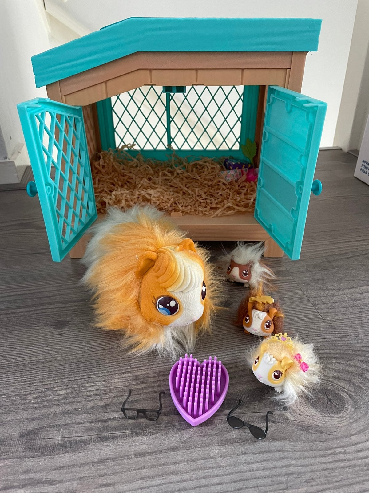 Little live Pets, mama surprise cavia met 3 baby’s, Dieren en Toebehoren, Ophalen, Zo goed als nieuw