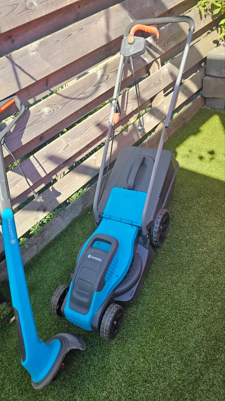 Gardena grasmaaier en grastrimmer (1 jaar oud), Ophalen, Cirkelmaaier, Elektrische grasmaaier, Zo goed als nieuw