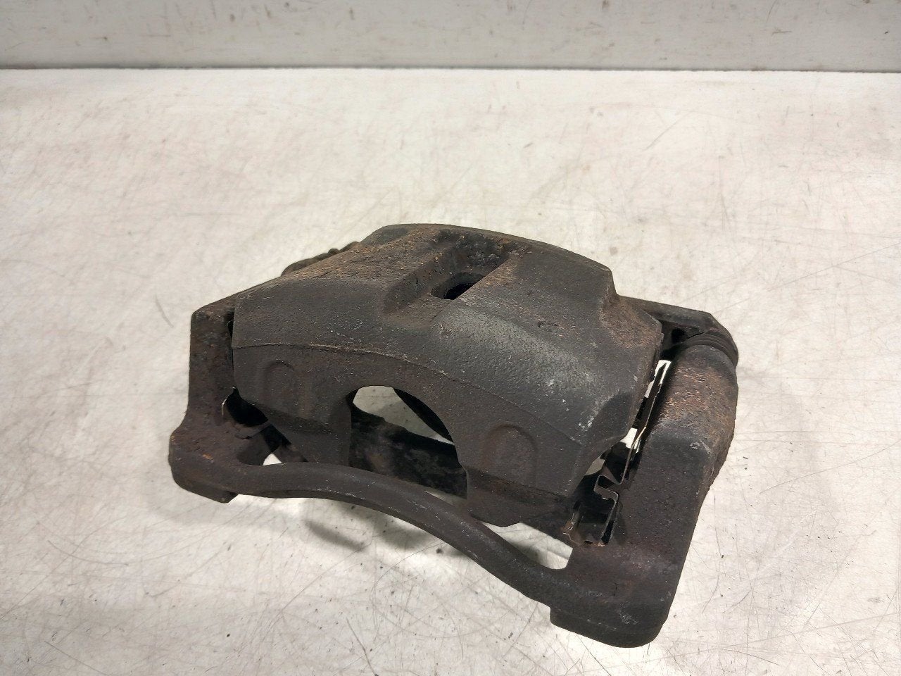 Remklauw links voor Mazda CX-5, Auto-onderdelen, Remmen en Aandrijving, Onderdelen@venauto.nl, Van der Ven Autorecycling B.V.