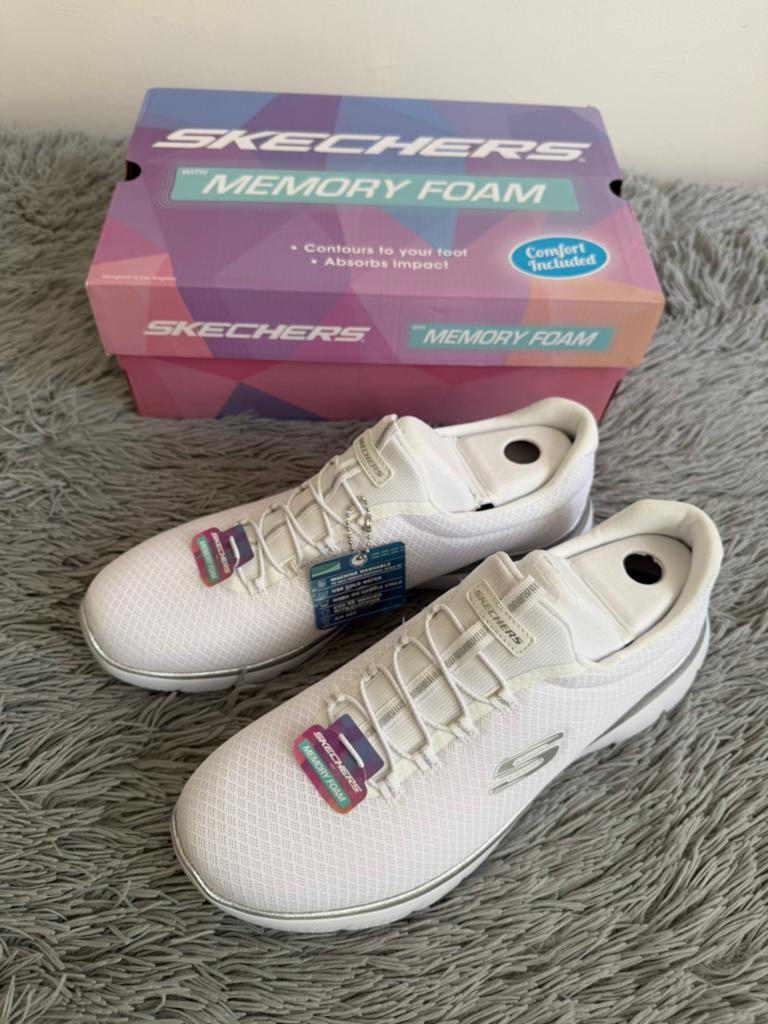 Nieuwe Skechers Memory Foam dames maat 42, Wit, Nieuw, Ophalen of Verzenden, Sneakers of Gympen