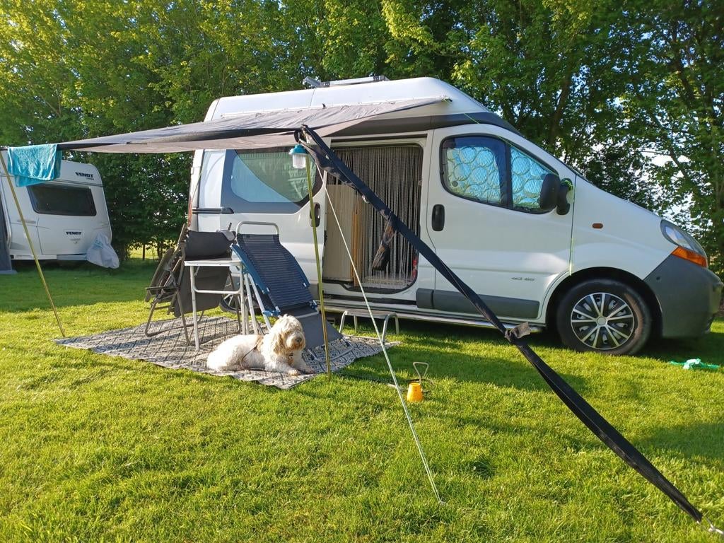Renault Trafic H2L2 dCi 80 Camper 2004 Zeer goed onderhouden, Particulier, Buscamper of Camperbus, Overige merken