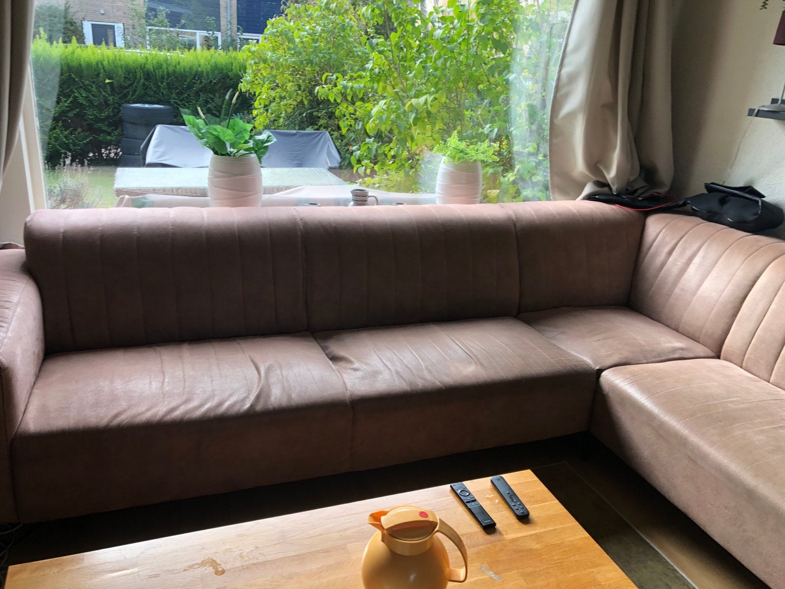 Comfortabele hoekbank in taupekleurige stof, Ophalen, Gebruikt, Stof