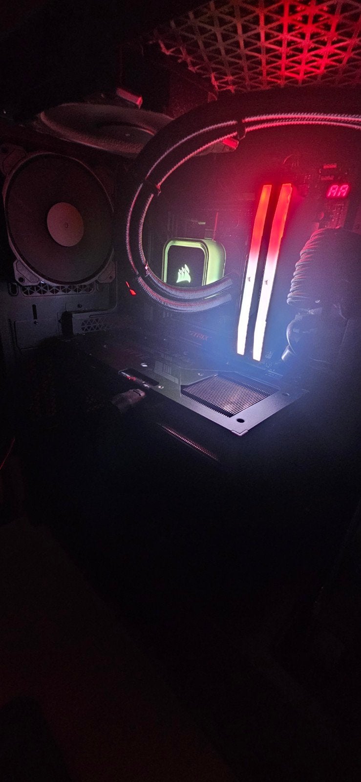 Foto 2 van Gaming PC RTX 4070 SUPER | Ryzen 5 7600X | 64GB DDR5 6400Mhz