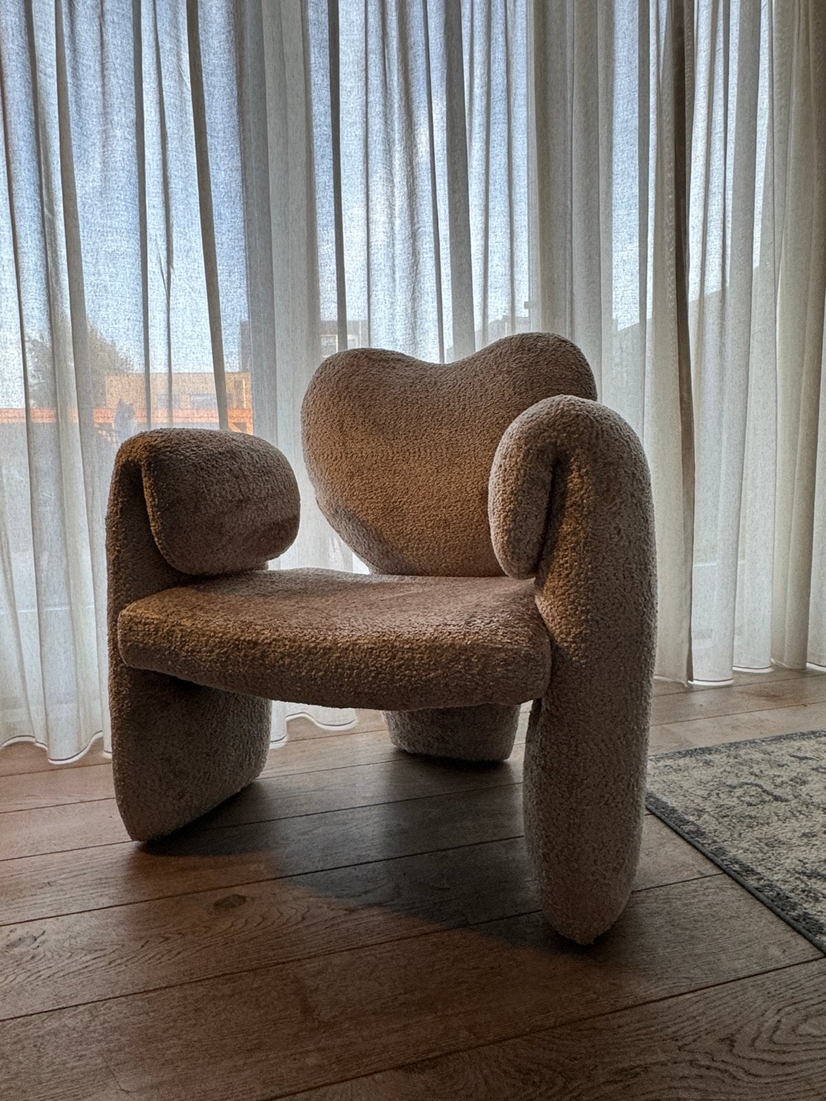 Gloednieuwe Richmond fauteuil Didi - Bouclé stof, Ophalen, Nieuw, 75 tot 100 cm, 75 tot 100 cm