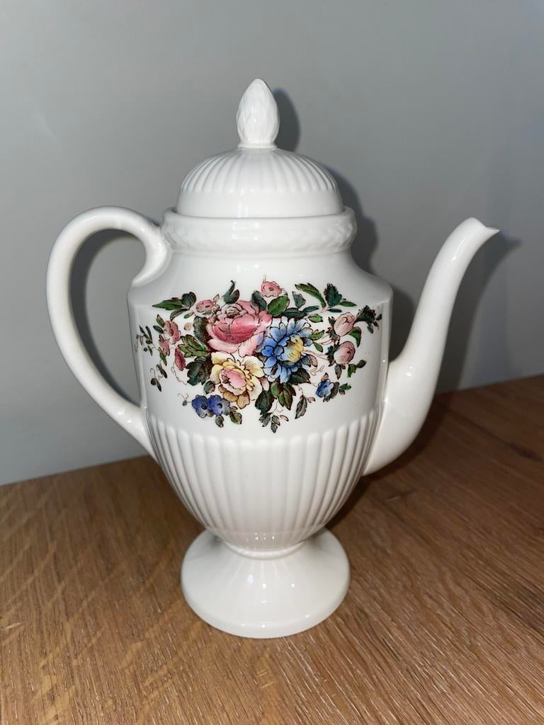 Kleine koffiepot Wedgwood of Etruria Conway, Ophalen of Verzenden, Zo goed als nieuw, Aardewerk, Overige typen