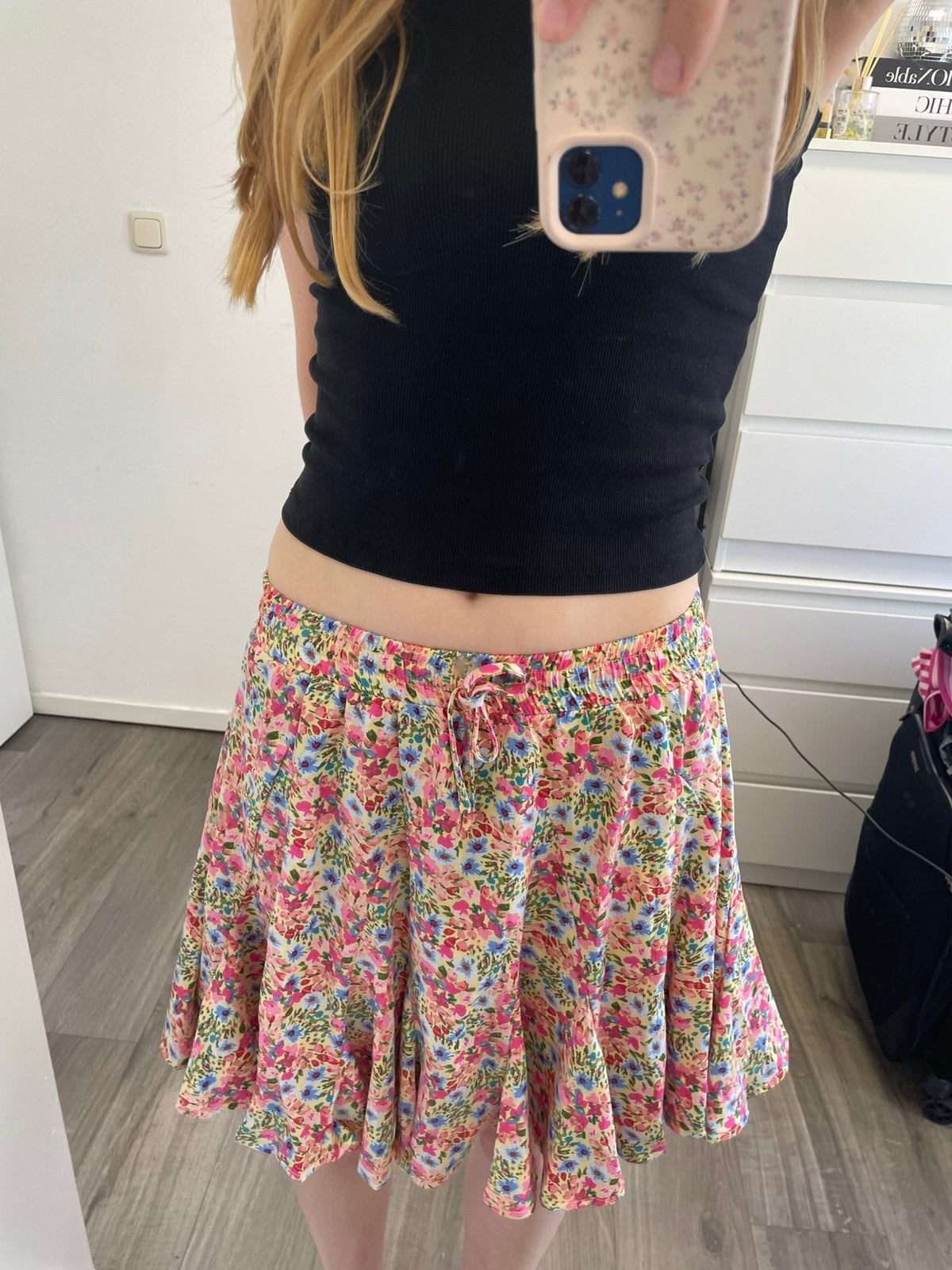 Bloemen rok - kilky Paris  - maat s/m, Kleding | Dames, Maat 38/40 (M), Zwart, Ophalen of Verzenden, Boven de knie