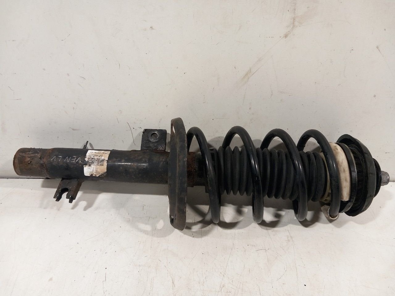 Veerpoot links voor Citroën DS3, Onderdelen@venauto.nl, Van der Ven Autorecycling B.V., Gebruikt, Ettenseweg 76, 4706 PB Roosendaal, The Netherlands