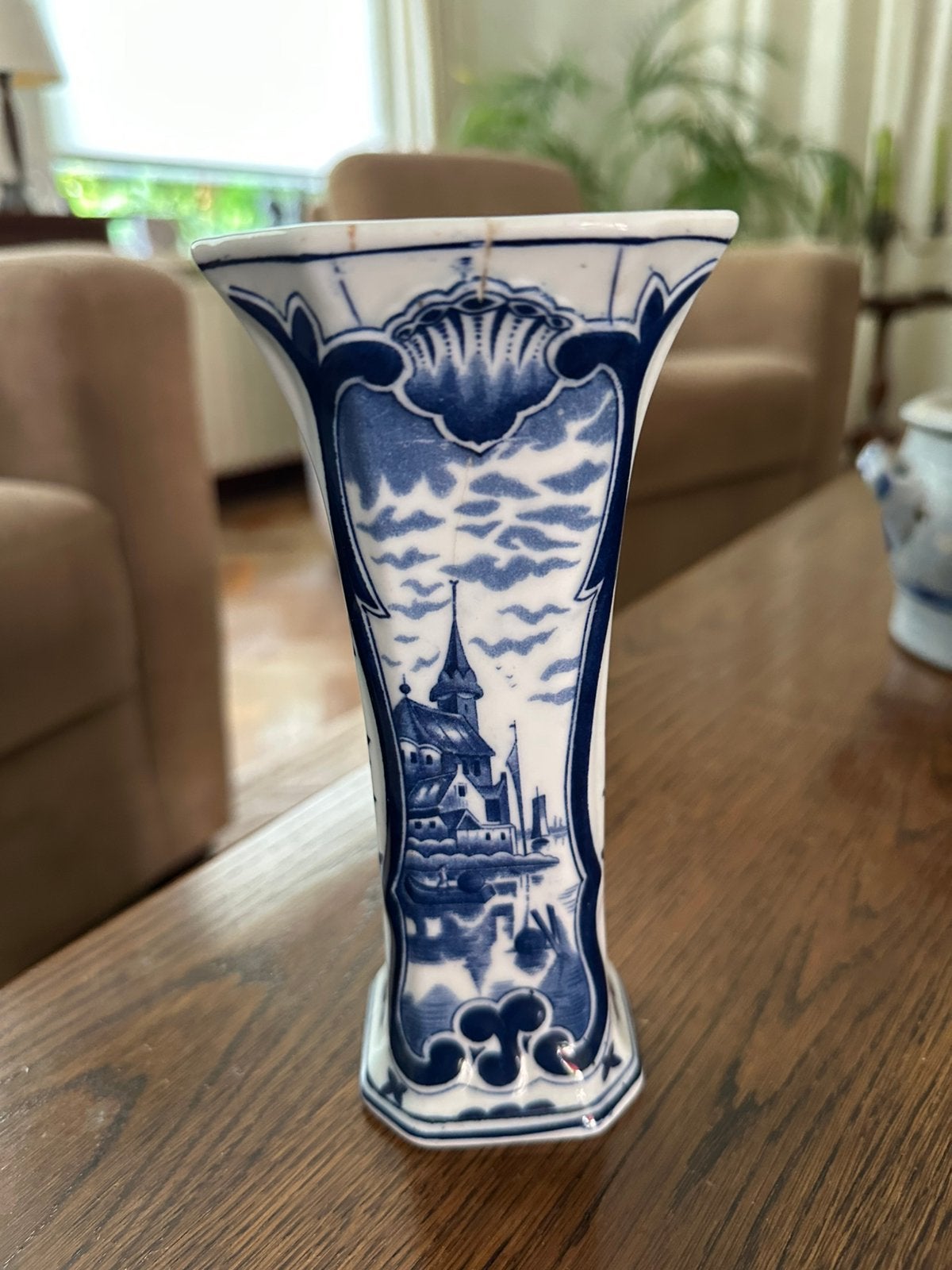 Antieke Delfts Blauwe Vaas met Landschap en Bloemen, Antiek en Kunst, Antiek | Vazen, Ophalen