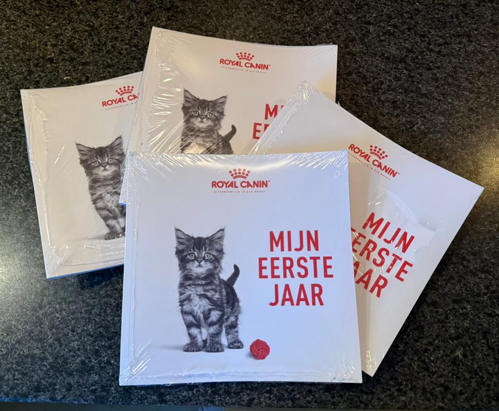 Royal Canin Mijn eerste jaar Kitten, Boeken, Ophalen of Verzenden, Nieuw, Katten