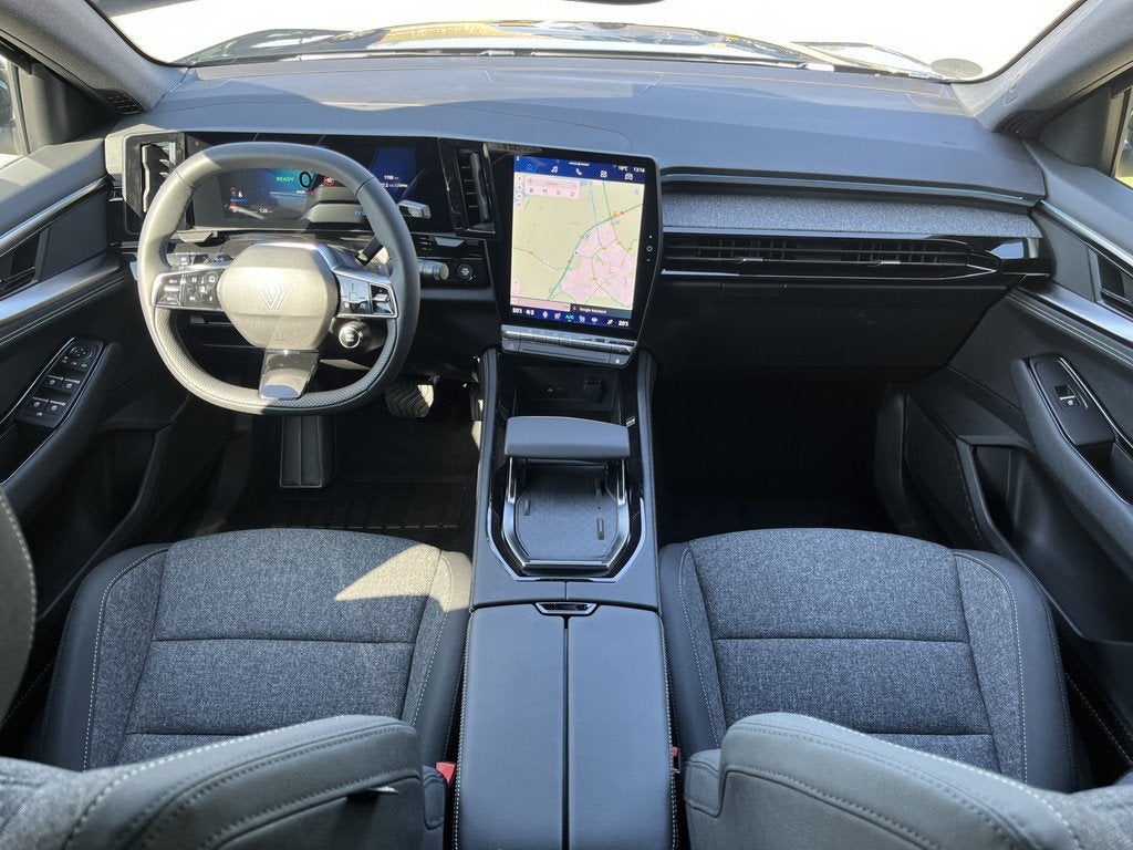 Renault Austral 1.2 E-Tech full hybrid 200PK techno / Nieuw, Auto's, Renault, 12 maanden, Gebruikt, 1199 cc, Zwart