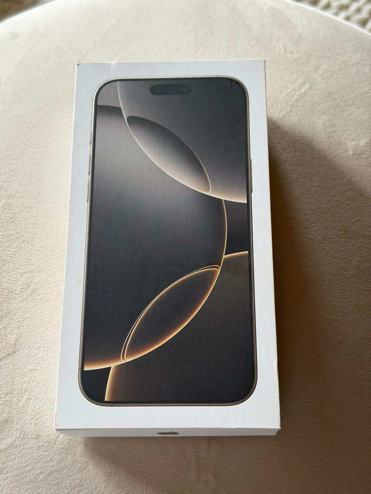 iPhone 16 Pro Max 256GB Natural Titanium, Telecommunicatie, Mobiele telefoons | Apple iPhone, IPhone 16 Pro Max, Zo goed als nieuw