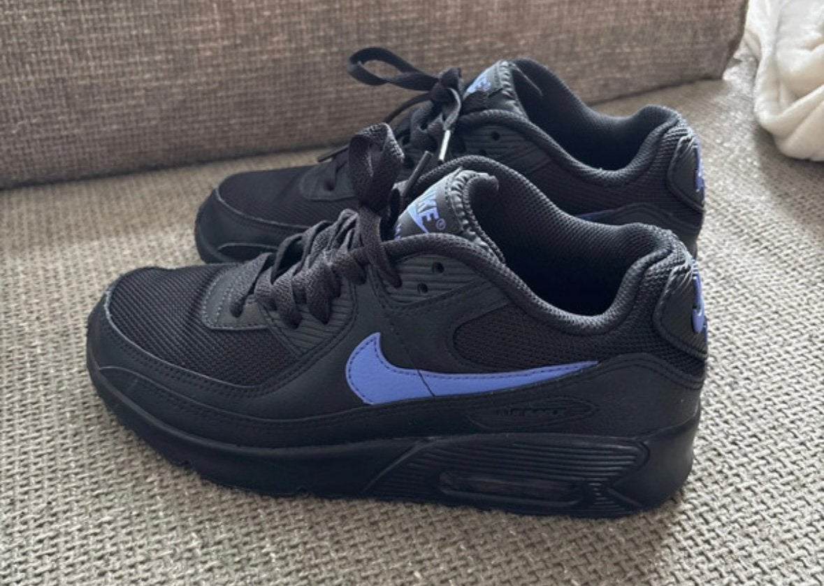 Nike air max maat 36.5 zwart/sapphire, Sportschoenen, Ophalen of Verzenden, Zo goed als nieuw, Jongen