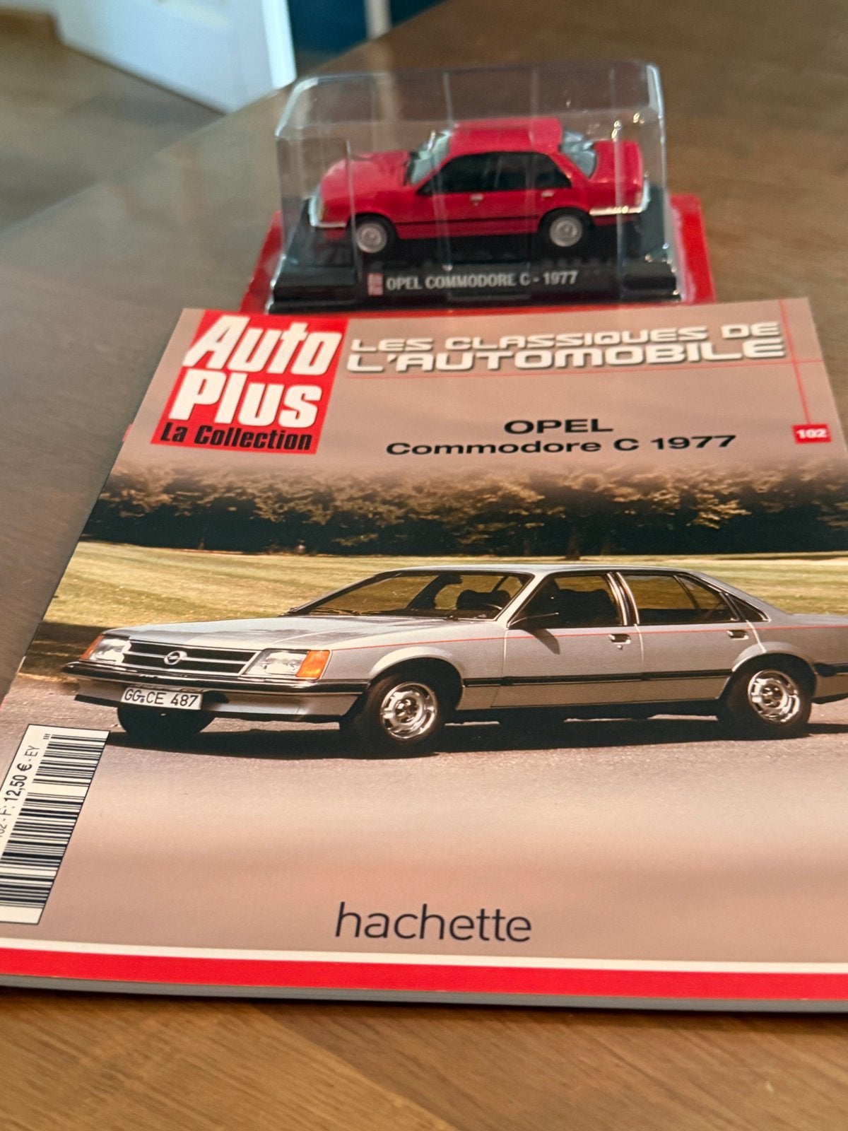 Opel Commodore C 1977 modelauto met tijdschrift, Ophalen of Verzenden, Nieuw, Overige typen