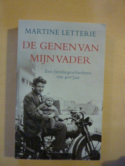 Martine Letterie - De genen van mijn vader, Boeken, Ophalen of Verzenden, Zo goed als nieuw