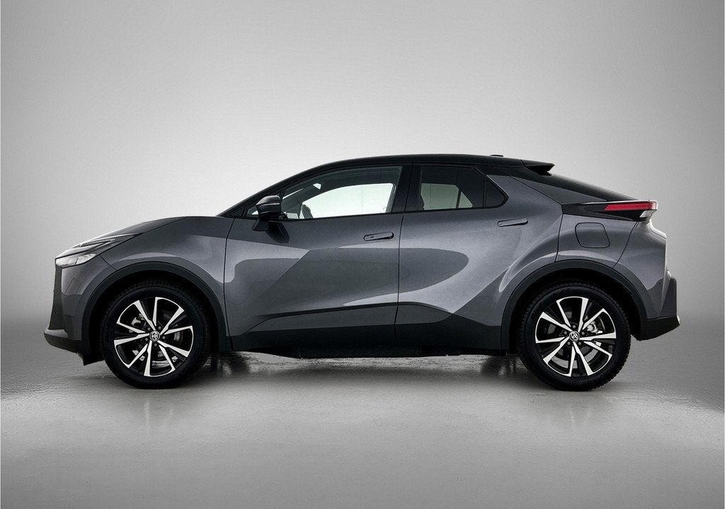 Toyota C-HR 2.0 Plug-in Hybrid 220 Dynamic (bj 2025), Auto's, Toyota, 12 maanden, Stof, 4 cilinders, Bedrijf