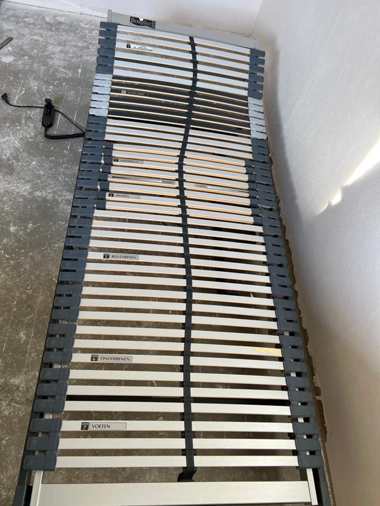 Bossflex 640 EL Elektrische Lattenbodem - 90x200 cm, Ophalen, 90 cm, Eenpersoons, Zo goed als nieuw