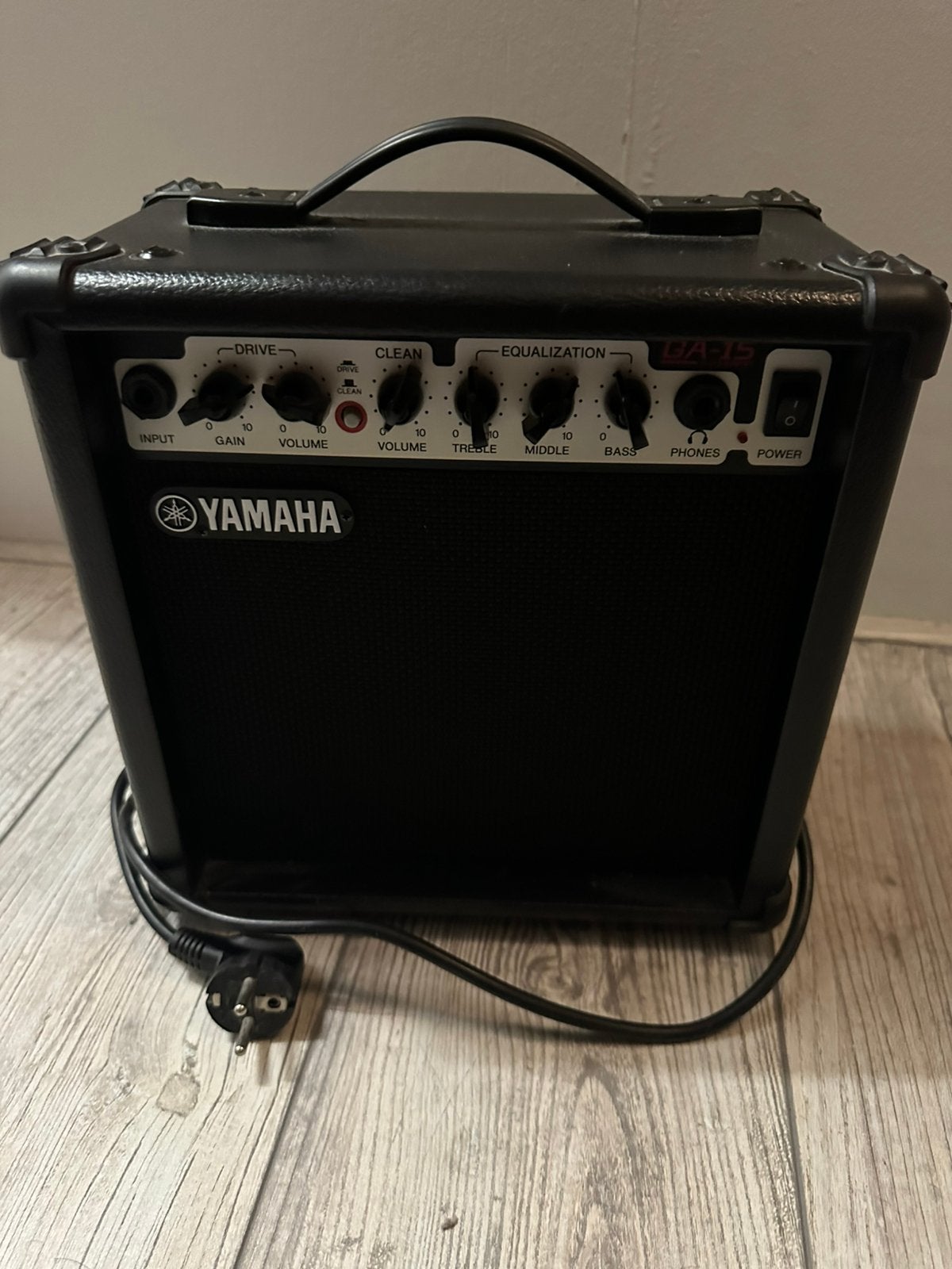Yamaha versterker, Ophalen of Verzenden, Zo goed als nieuw, Minder dan 50 watt