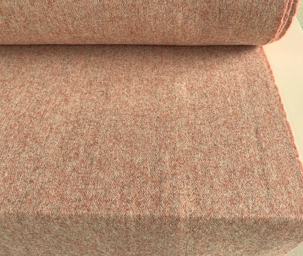 Camira Synergy LDS74 roze+lichtgrijs; 2,16 meter meubelstof, Wol, 120 cm of meer, Ophalen of Verzenden, Roze