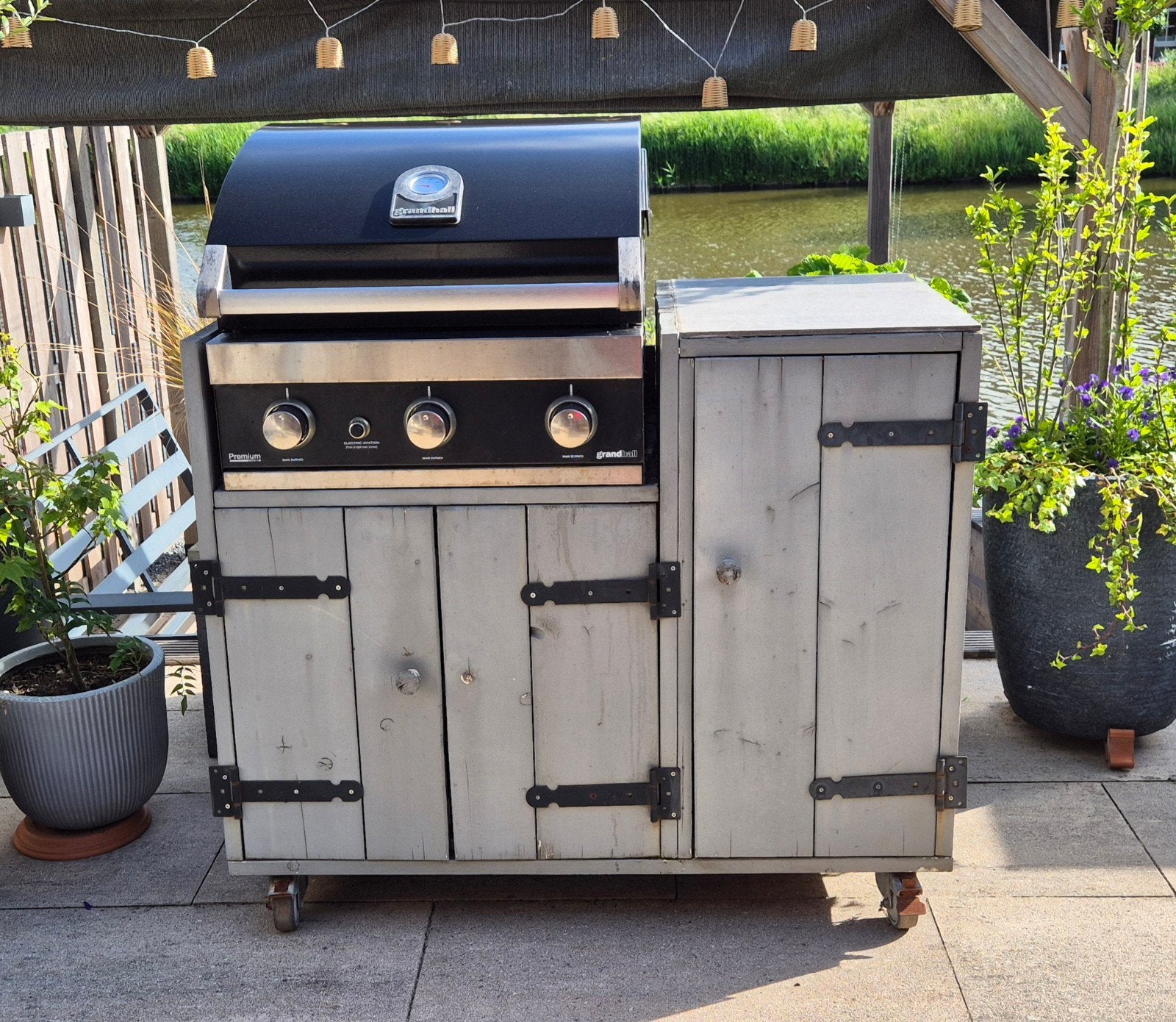 Gasbarbecue (Grandhall G3) met ombouw, Ophalen of Verzenden, Gebruikt, Grandhall