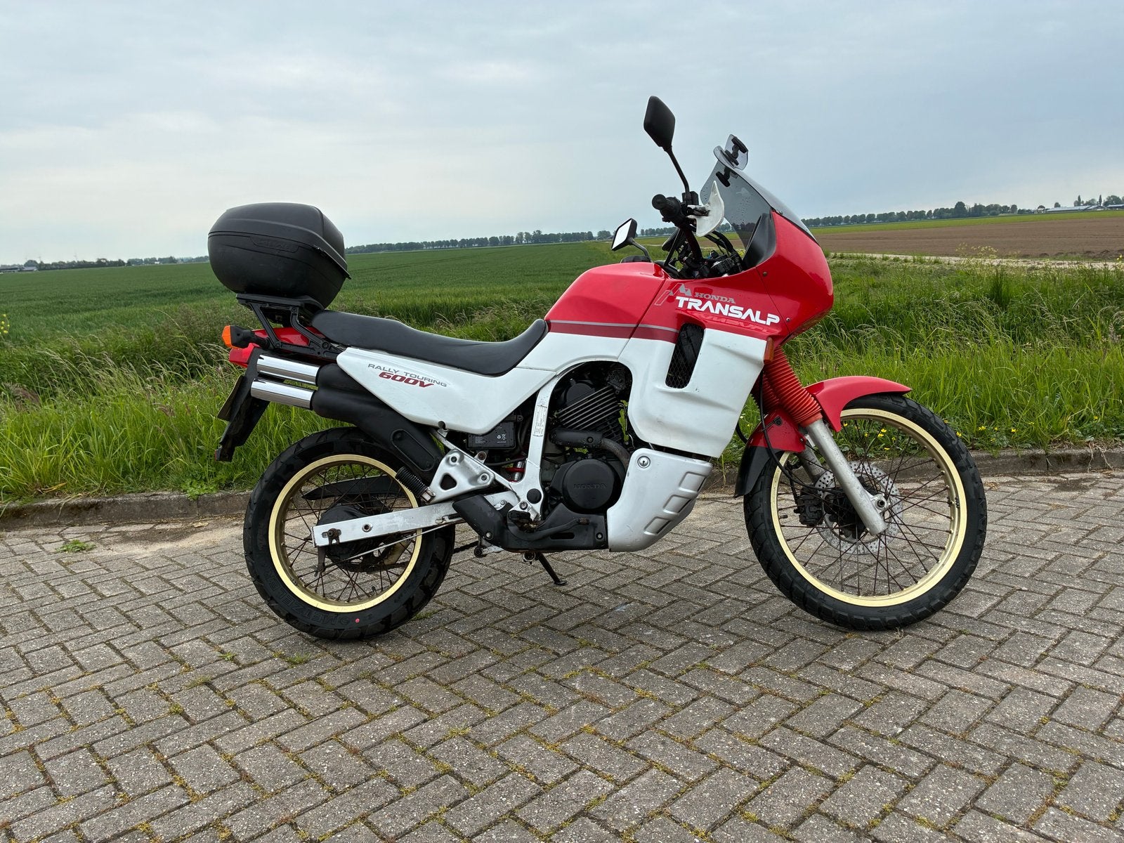 Honda Transalp 600V - Rally Touring, Motoren, 2 cilinders, Gebruikt, Particulier, Meer dan 35 kW