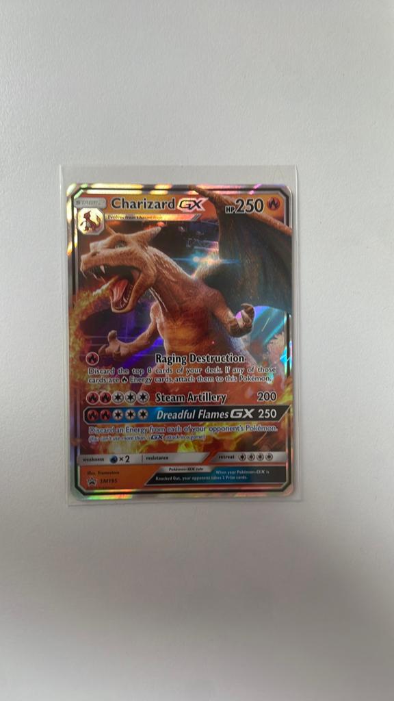 Charizard GX (SM195), Ophalen of Verzenden, Zo goed als nieuw